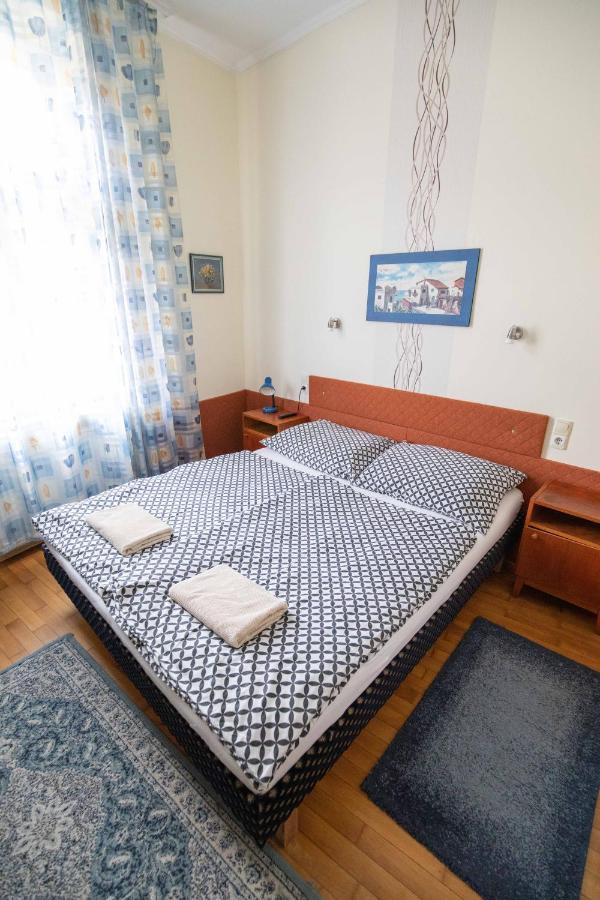 Art Maganszallashely Debrecen Eksteriør billede